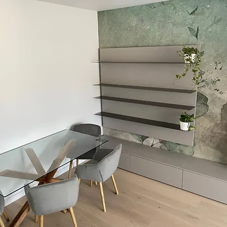 Apartament Nusco Business *